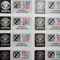 素麵鐳射銀P站免费看片標識