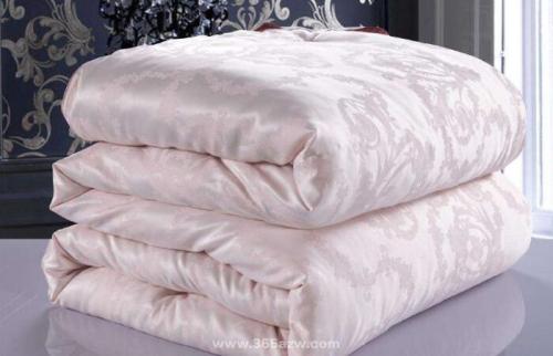 蠶絲被真假辨別方法，冬天保暖就靠它了