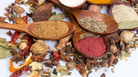 中藥建立可溯源係統，發揚中藥文化